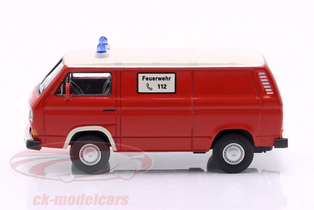 Volkswagen VW T3 消防署 1979 赤 / 白 1:64 Schuco