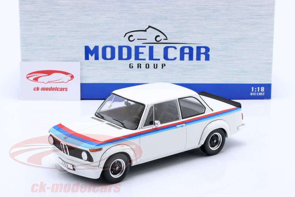 BMW 2002 Turbo 建设年份 1973 白色的 / 装饰风格 1:18 Model Car Group