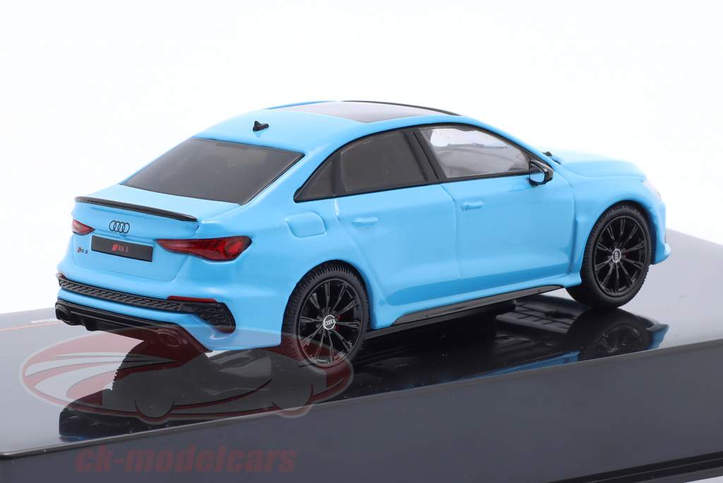 Audi RS3 (8Y) Bouwjaar 2022 Lichtblauw 1:43 Ixo