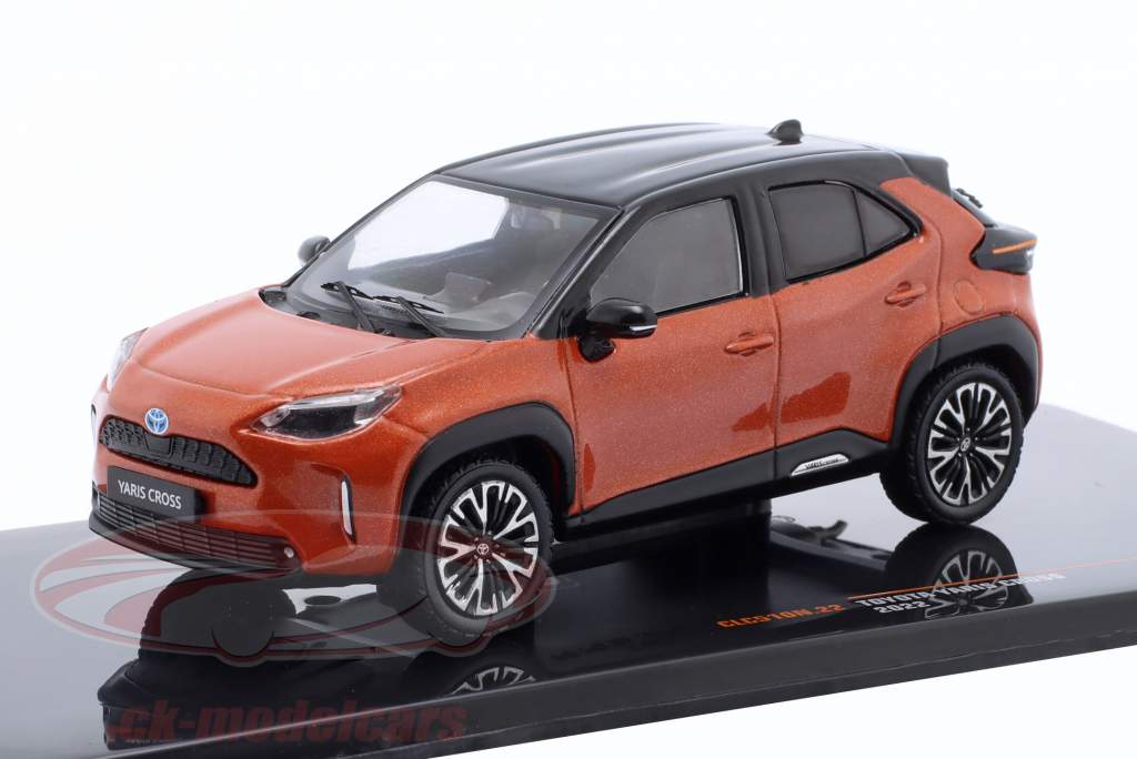 Toyota Yaris Cross Année de construction 2022 orange métallique 1:43 Ixo