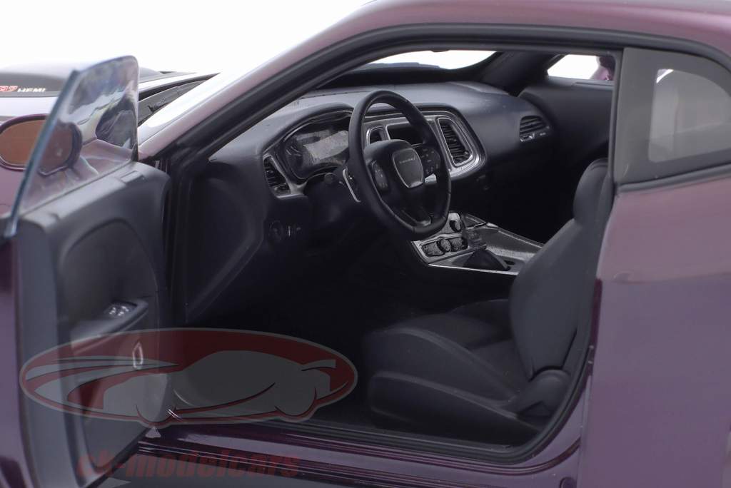 Dodge Challenger R/T Scat Pack Shaker Widebody Byggeår 2022 lilla 1:18 AUTOart