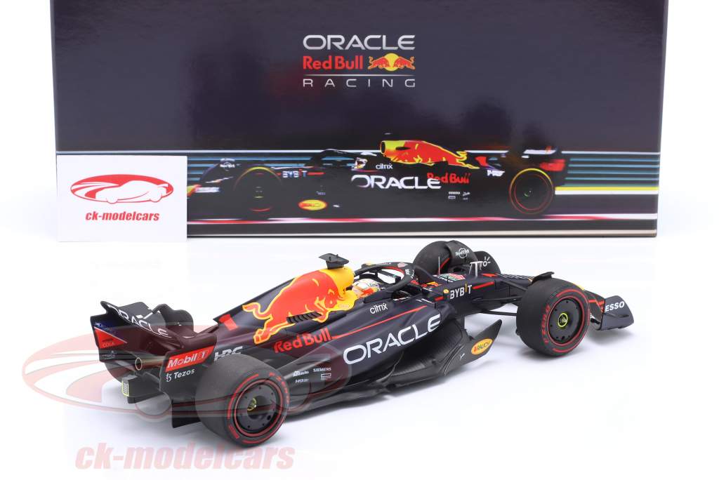 Max Verstappen Red Bull RB18 #1 ganhador Hungria GP Fórmula 1 Campeão mundial 2022 1:18 Minichamps