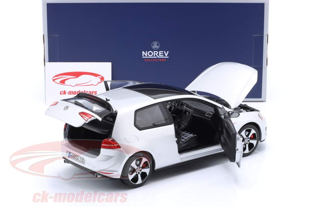 Volkswagen VW Golf GTI Baujahr 2013 reflex silber 1:18 Norev
