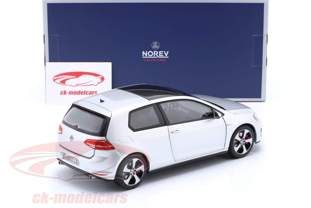 Volkswagen VW Golf GTI Baujahr 2013 reflex silber 1:18 Norev