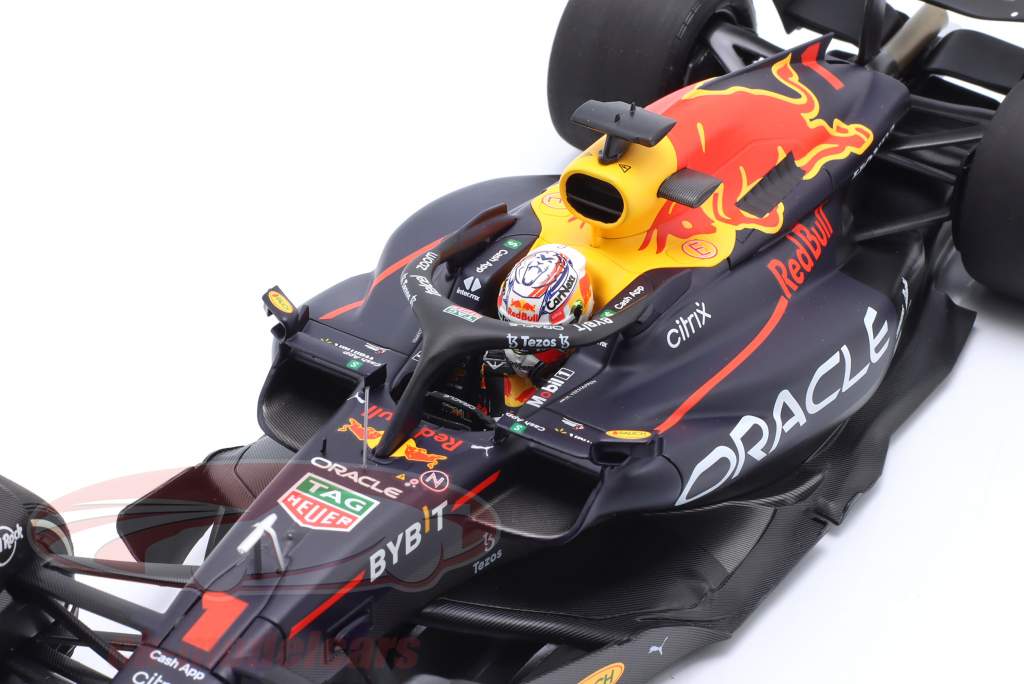 M. Verstappen Red Bull RB18 #1 ganador EE.UU GP fórmula 1 Campeón mundial 2022 1:18 Minichamps