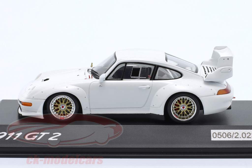 Porsche 911 (993) GT2 blanco 1:43 Spark