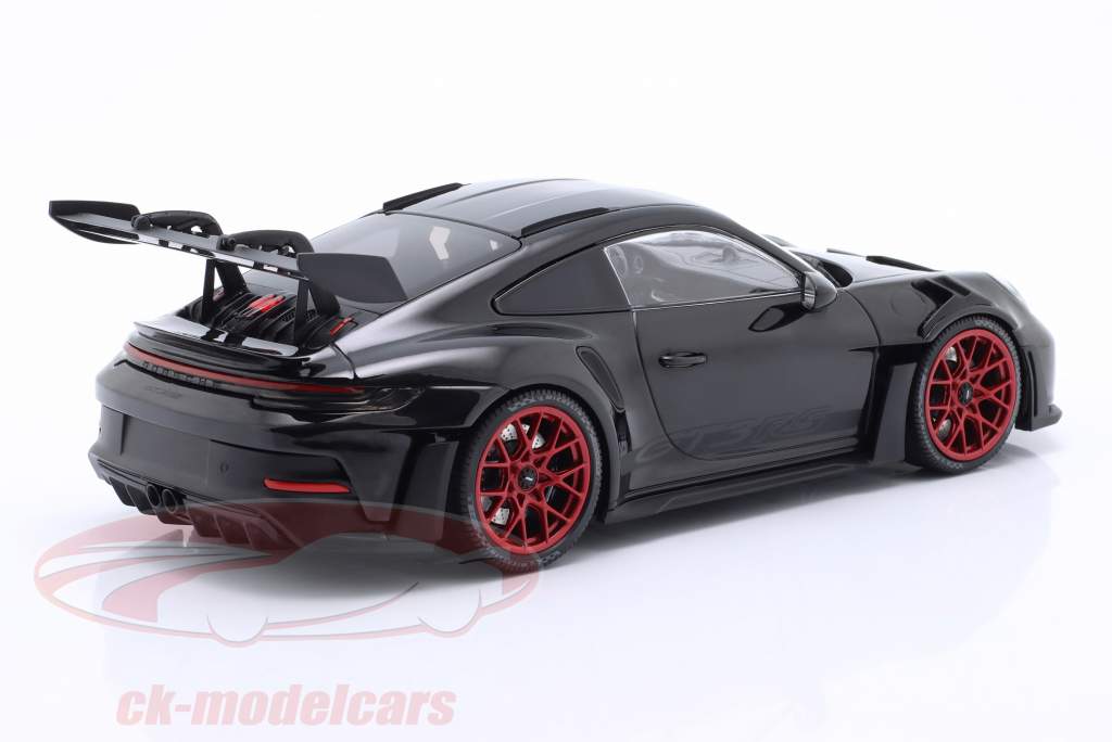Porsche 911 (992) GT3 RS Год постройки 2023 черный / Красный автомобильные диски 1:18 Minichamps