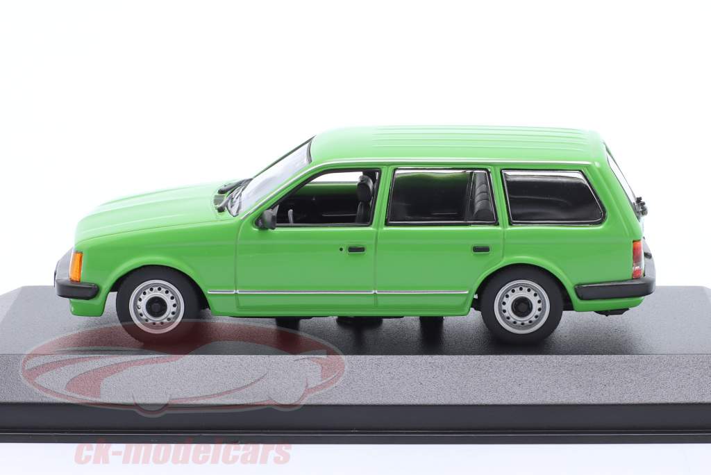 Opel Kadett D Caravan Byggeår 1979 grøn 1:43 Minichamps