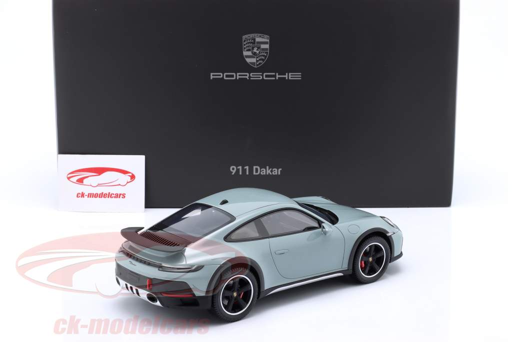 Porsche 911 (992) Dakar vert d'ombre métallique 1:18 Spark