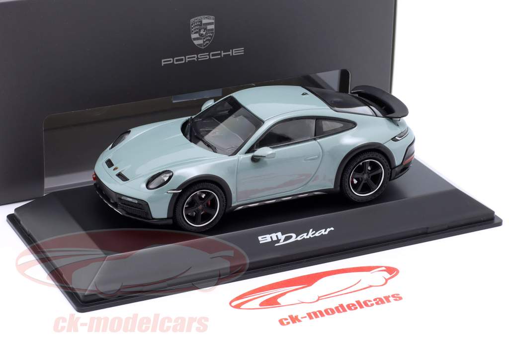 Porsche 911 (992) Dacar shadegreen metálico 1:43 Spark