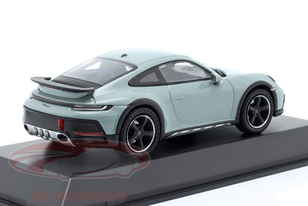Porsche 911 (992) Dakar shadegreen metalen 1:43 Spark