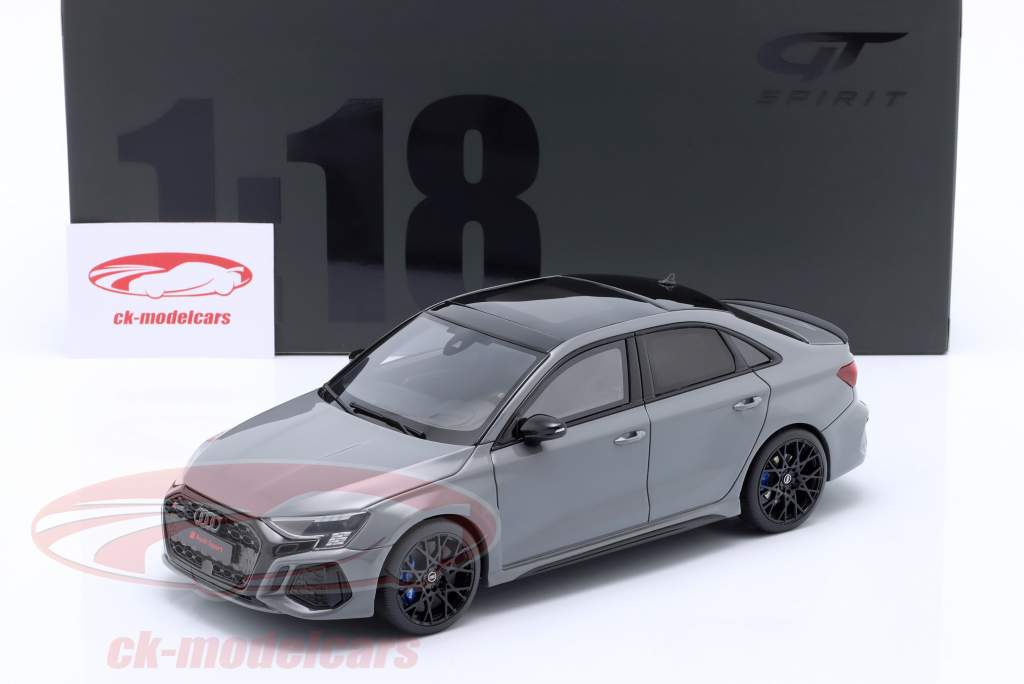 Audi RS 3 Sedã Performance Edition 2022 nardo cinza 1:18 GT-Spirit