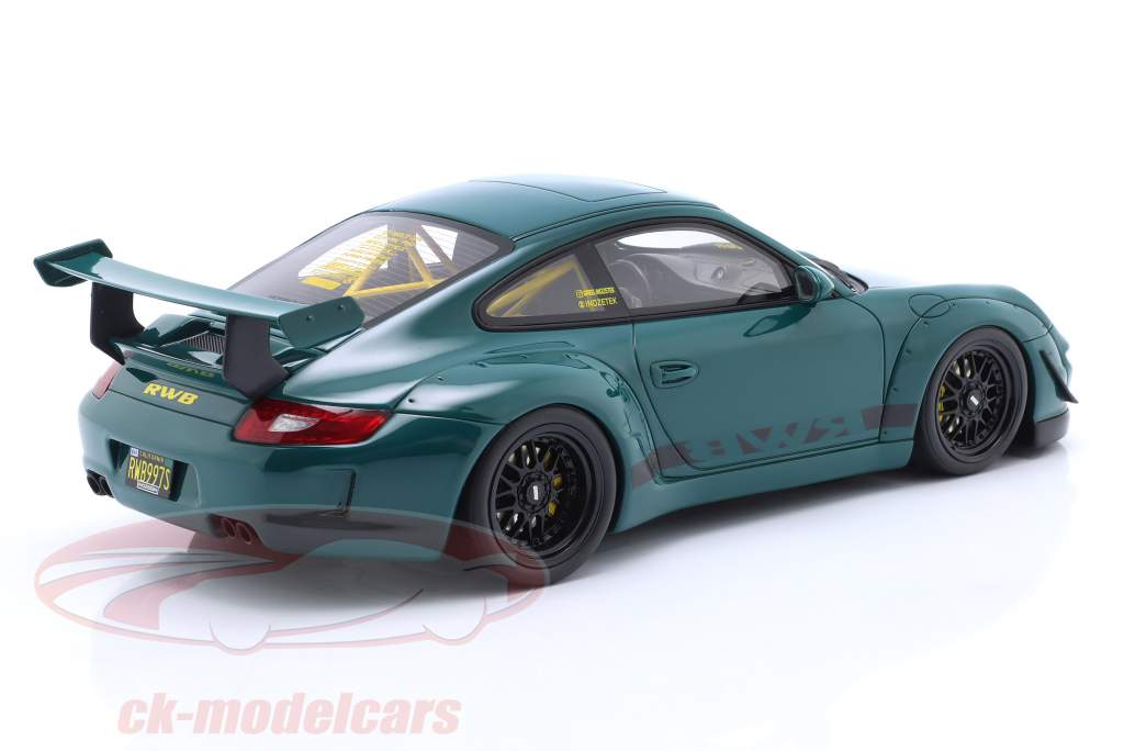 Porsche 911 (997) RWB Rauh-Welt Body Kit Syunkashuto 2021 grün 1:18 GT-Spirit