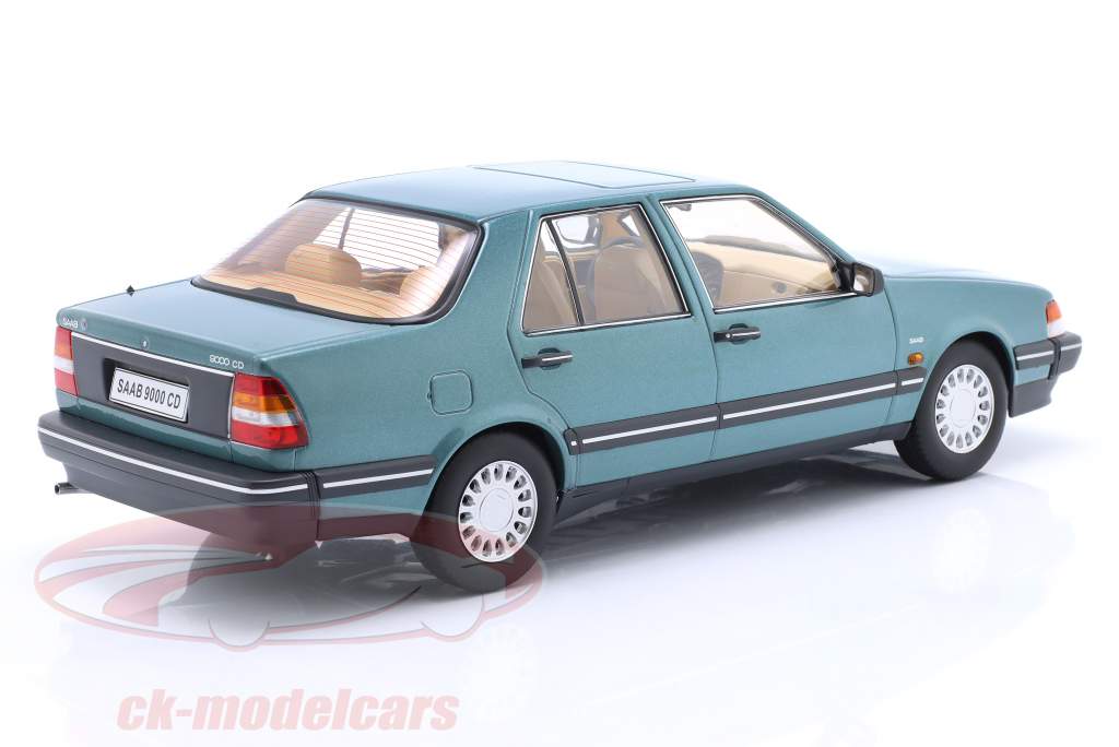 Saab 9000 CD Turbo Año de construcción 1990 verde metálico 1:18 Triple9