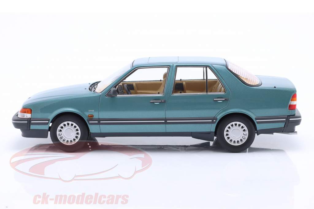 Saab 9000 CD Turbo Año de construcción 1990 verde metálico 1:18 Triple9