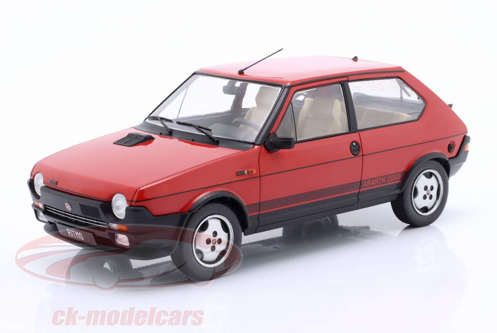 Fiat Ritmo TC 125 Abarth 建設年 1980 赤 1:18 Model Car Group
