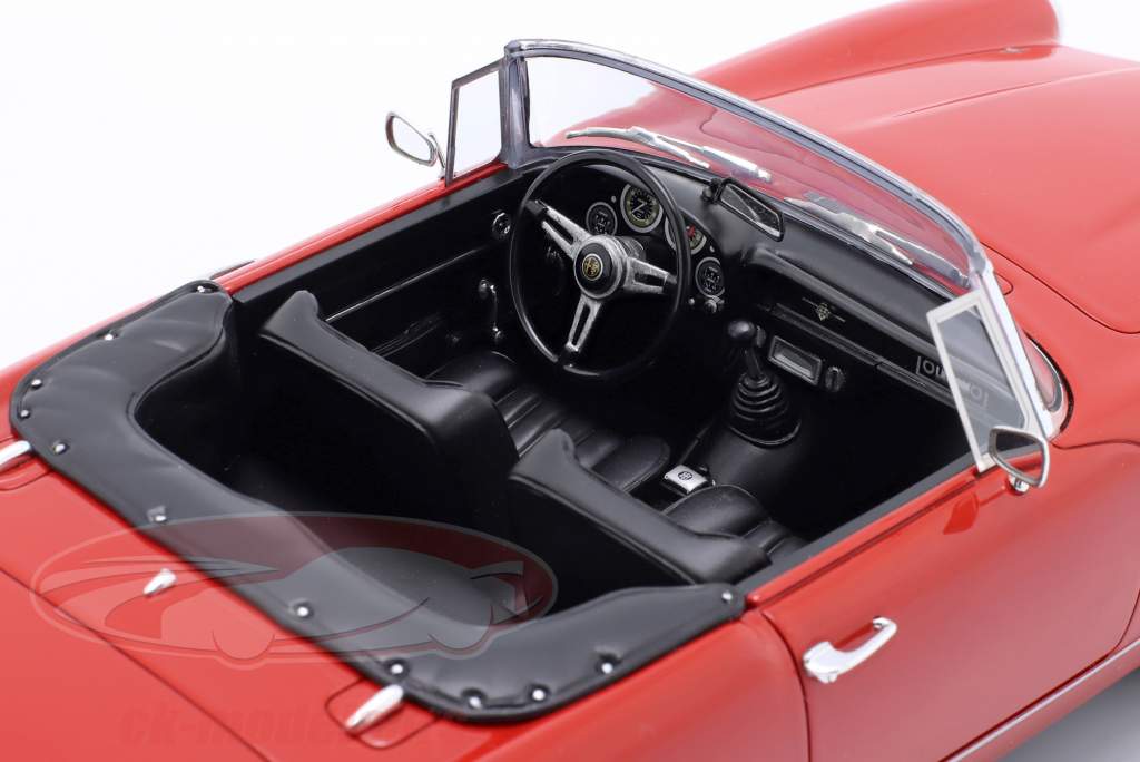Alfa Romeo 2600 Spider Touring Baujahr 1961 rot 1:18 Cult Scale