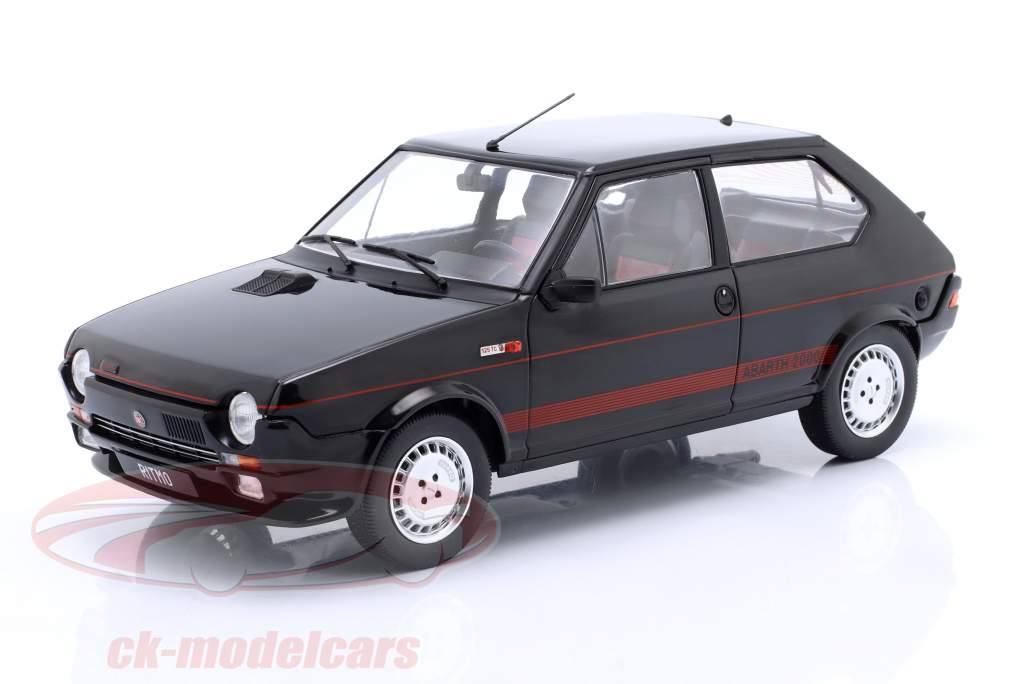 Fiat Ritmo TC 125 Abarth Bouwjaar 1980 zwart 1:18 Model Car Group