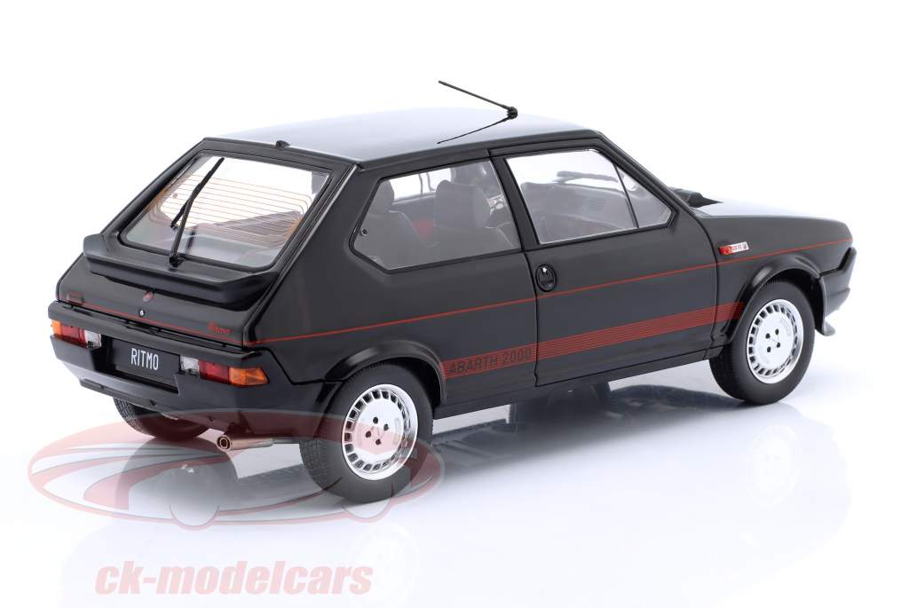 Fiat Ritmo TC 125 Abarth 建設年 1980 黒 1:18 Model Car Group
