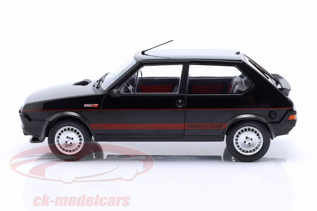 Fiat Ritmo TC 125 Abarth Año de construcción 1980 negro 1:18 Model Car Group