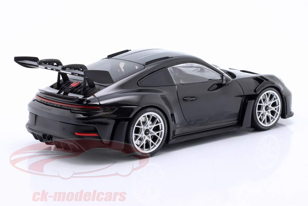 Porsche 911 (992) GT3 RS 2023 preto / prata aros 1:18 Minichamps