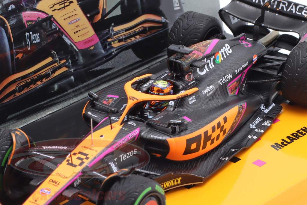 D. Ricciardo McLaren MCL36 #3 5ème Singapour GP formule 1 2022 1:43 Minichamps