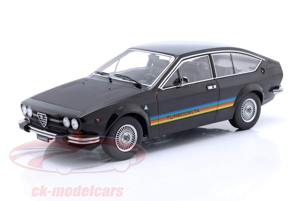Alfa Romeo Alfetta GTV Turbodelta 建設年 1979 黒 / 装飾 1:18 KK-Scale