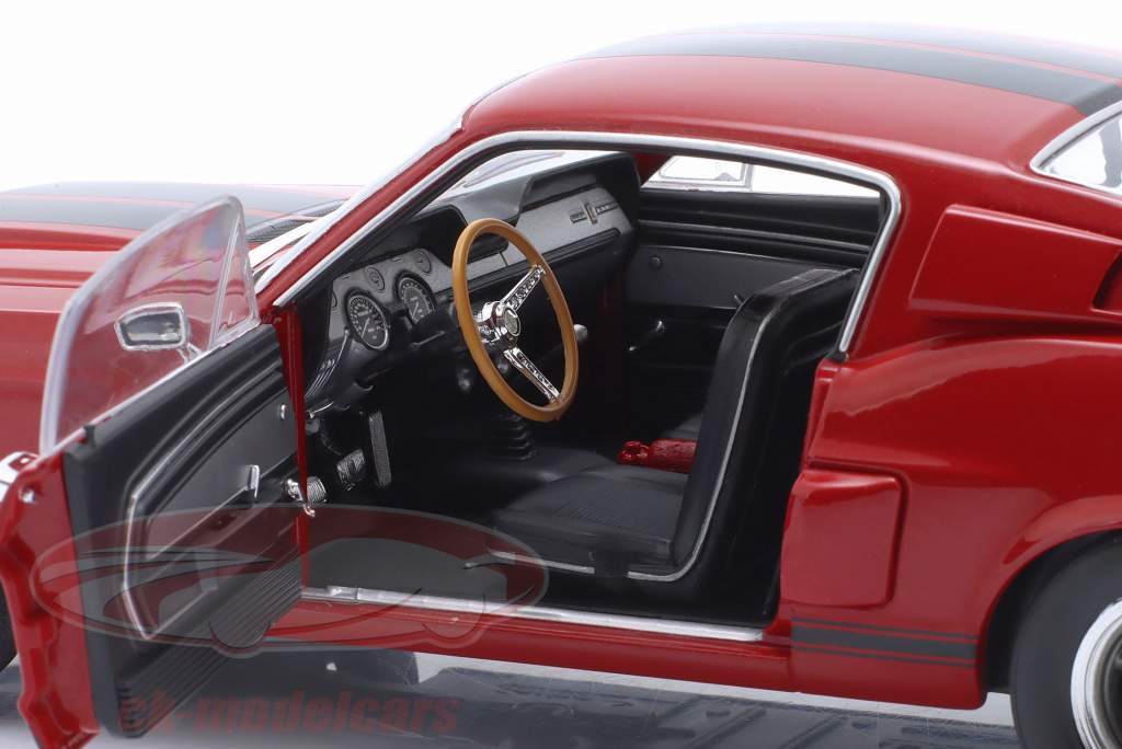 Shelby GT500 建設年 1967 赤 と 黒 ストライプ 1:18 Solido