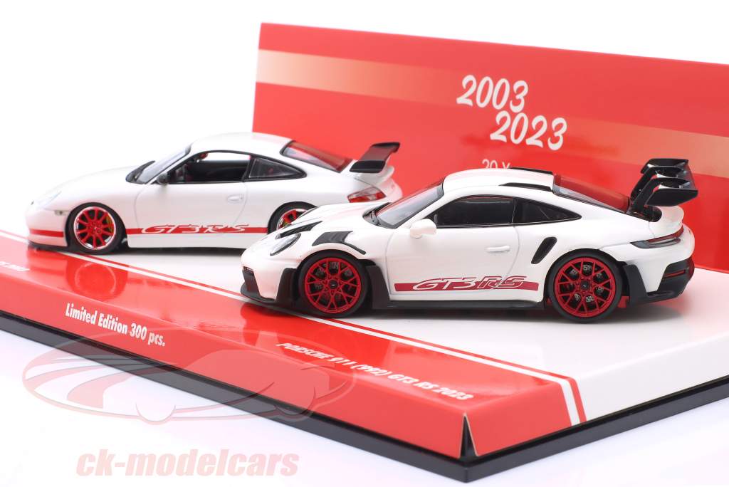 2-Car Set 20 Flere år Porsche 911 GT3 RS: 996 (2003) & 992 (2023) 1:43 Minichamps