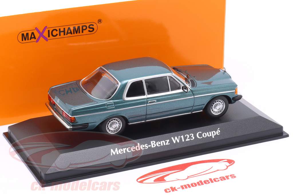 Mercedes-Benz 230CE (W123) Baujahr 1976 petrolblau metallic 1:43 Minichamps