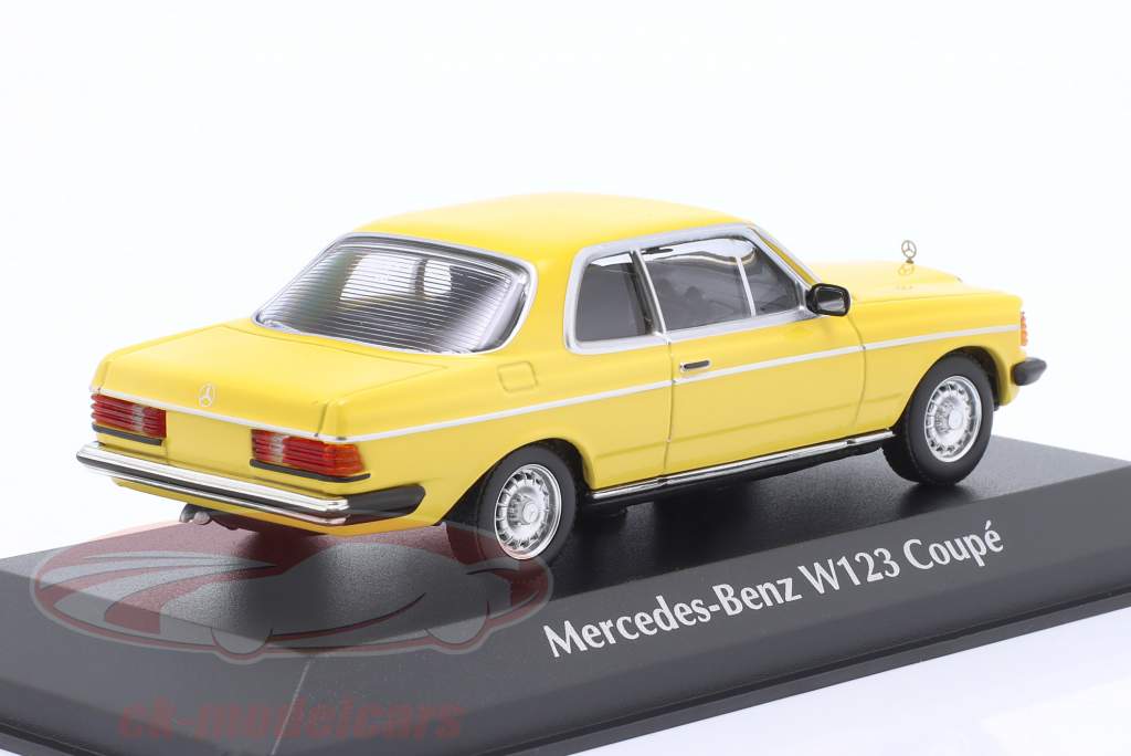 Mercedes-Benz 230CE (W123) Byggeår 1976 gul 1:43 Minichamps