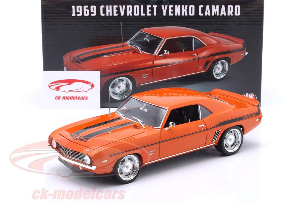 Chevrolet Yenko Camaro Baujahr 1969 orange 1:18 GMP
