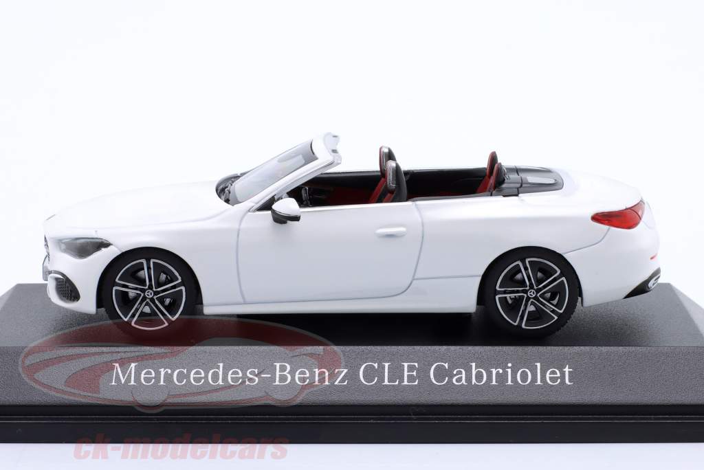 Mercedes-Benz CLE Cabriolet (A236) Baujahr 2024 opalithweiß 1:43 Norev