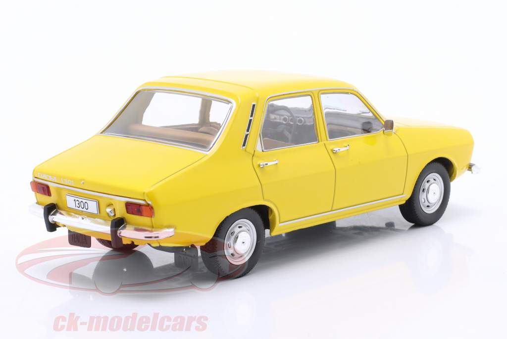 Dacia 1300 Bouwjaar 1969 geel 1:24 WhiteBox