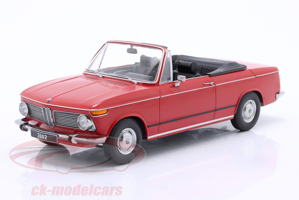 BMW 2002 Cabriolet year 1971 red 1:18 KK-Scale