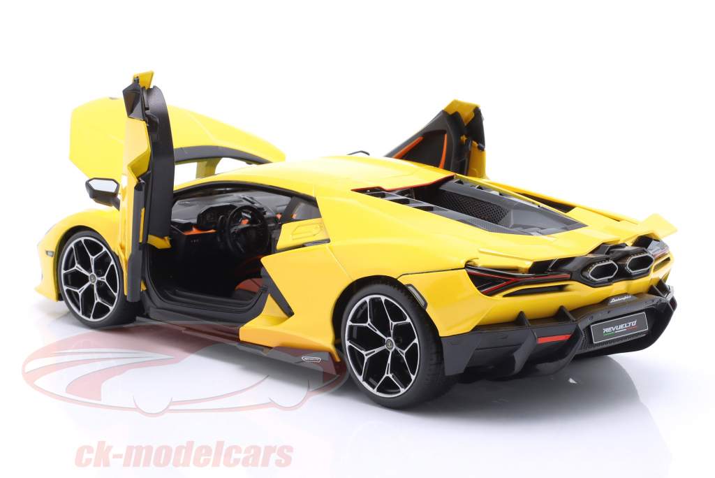 Lamborghini Revuelto Hybrid Byggeår 2023 gul 1:18 Maisto