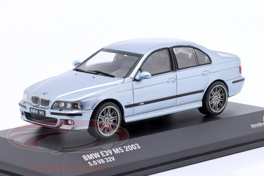 BMW M5 (E39) Ano de construção 2000 azul prateado metálico 1:43 Solido