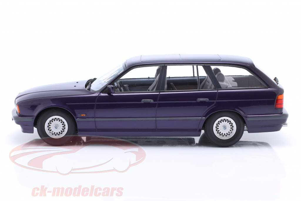 BMW 5 series E34 Touring year 1996 violet metallic 1:18 Triple9