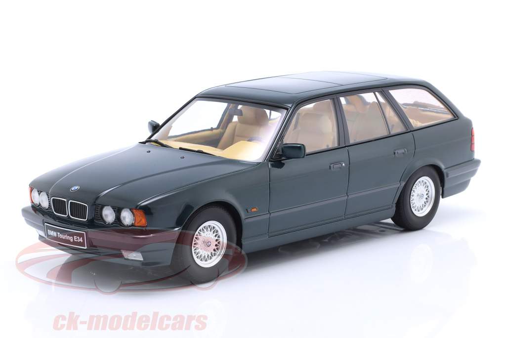 BMW 5秒 系列 E34 Touring 建设年份 1996 牛津绿 金属的 1:18 Triple9
