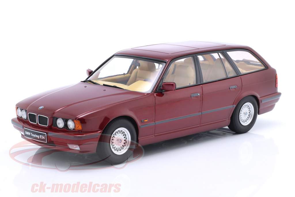 BMW 5秒 系列 E34 Touring 建设年份 1996 卡利普索红 金属的 1:18 Triple9