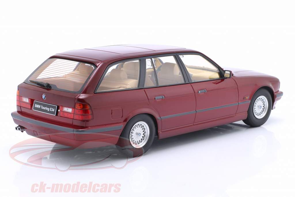 BMW 5er Serie E34 Touring Baujahr 1996 calypsorot metallic 1:18 Triple9