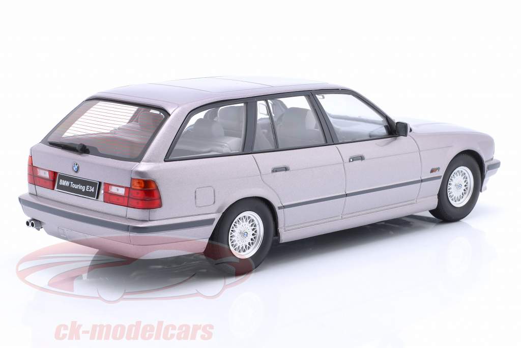 BMW 5s série E34 Touring Année de construction 1996 arctique argent 1:18 Triple9