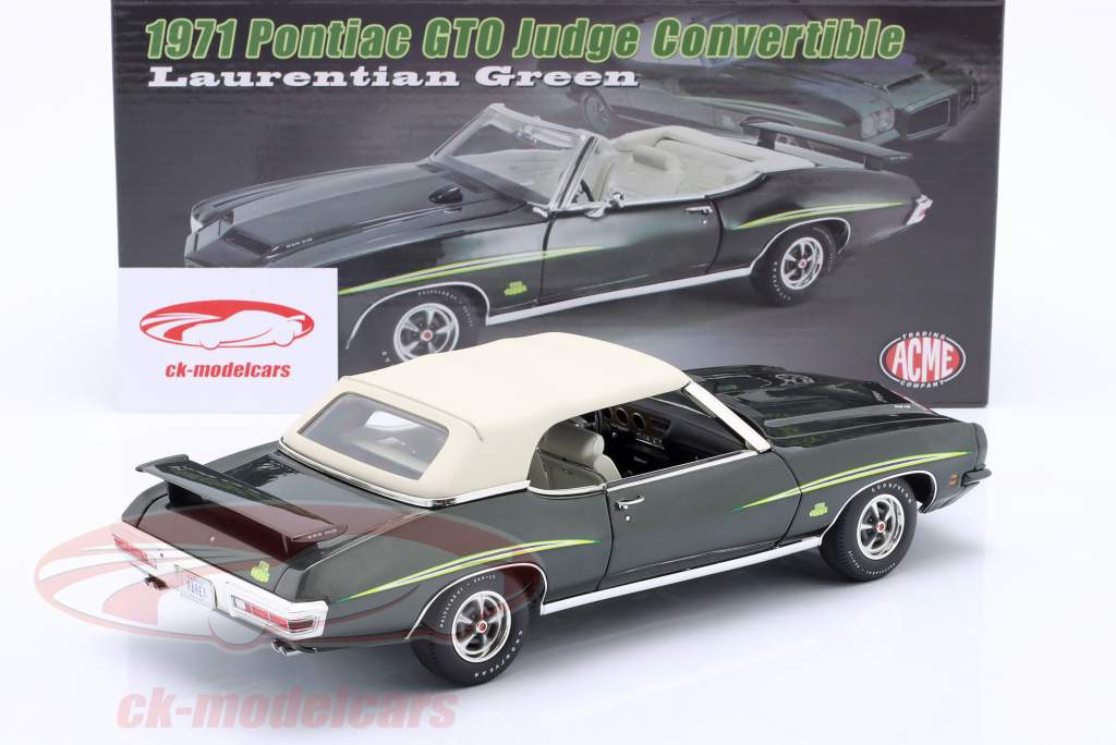 Pontiac GTO Judge Convertible year 1970 dark green metallic 1:18 GMP