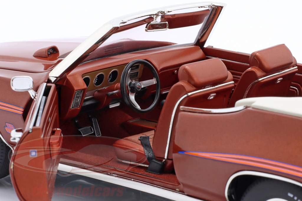 Pontiac GTO Judge Conversível Ano de construção 1971 bronze metálico 1:18 GMP