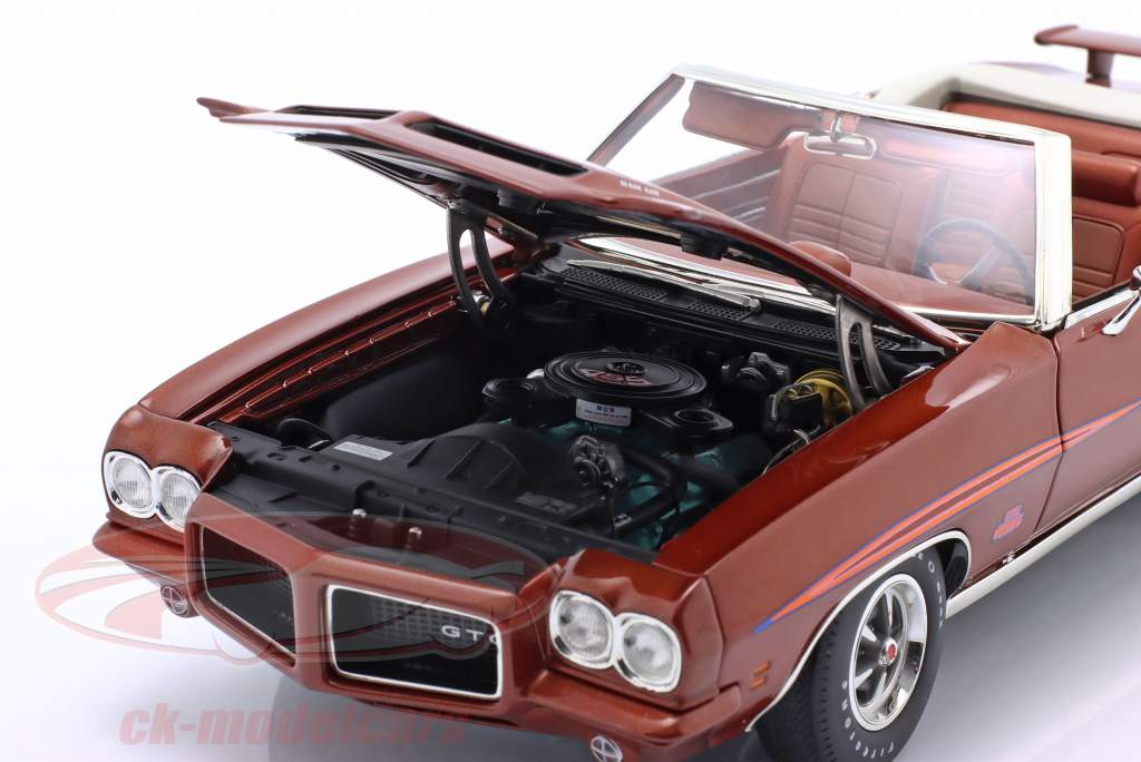 Pontiac GTO Judge Cabriolet Byggeår 1971 bronze metallisk 1:18 GMP
