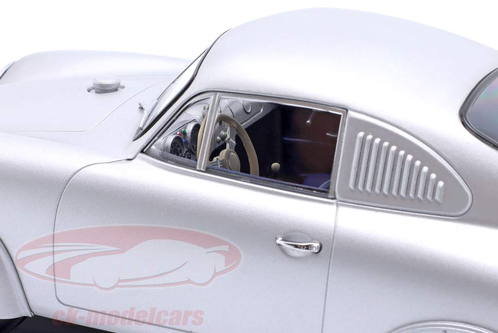 Porsche 356 SL Plain Body Version 1951 zilver (closed wheels) 1:18 WERK83