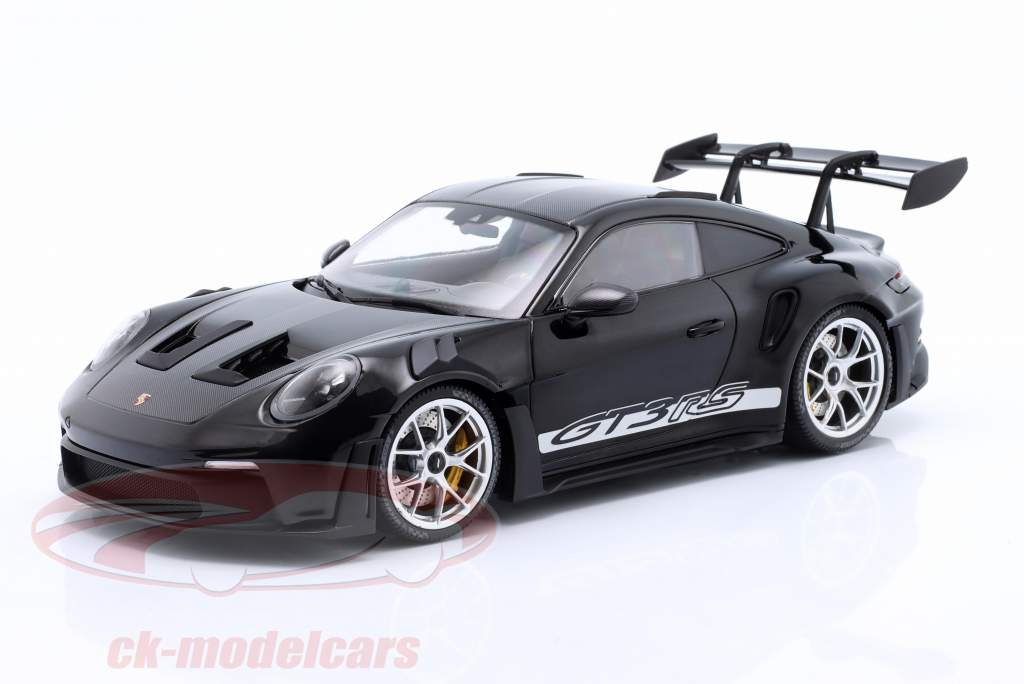 Porsche 911 (992) GT3 RS Anno di costruzione 2023 nero / argento cerchi 1:18 Minichamps