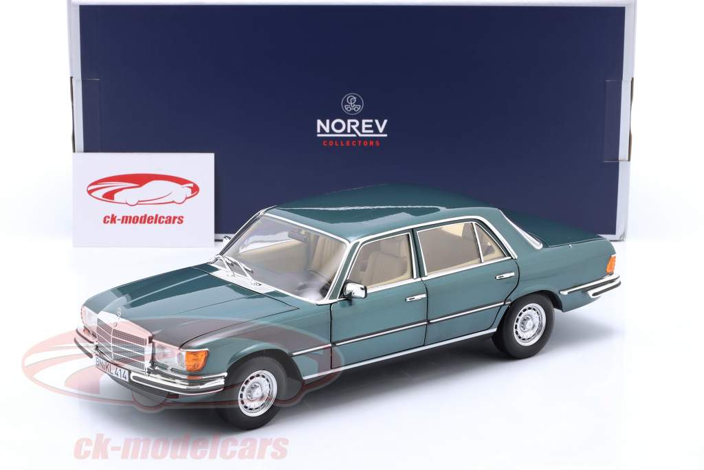 Mercedes-Benz 450 SEL 6.9 Bouwjaar 1979 benzine blauw 1:18 Norev