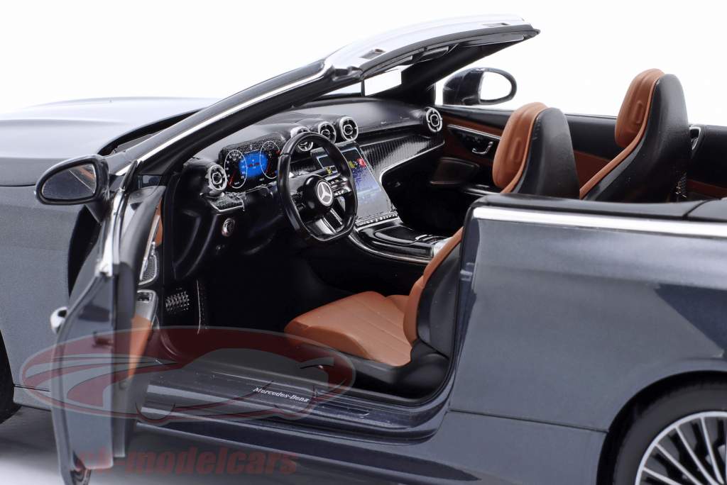 Mercedes-Benz AMG-Line CLE Cabriolet (A236) Baujahr 2024 graphitgrau 1:18 Norev
