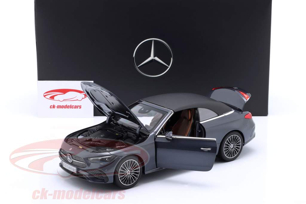 Mercedes-Benz AMG-Line CLE Cabriolet (A236) Anno di costruzione 2024 grigio grafite 1:18 Norev